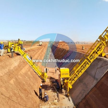 Máy rải bê tông mái dốc Máy rải bê tông mái dốc